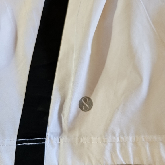 Layer8 Women's Lightweight Hooded Windbreaker White Size Large - Picture 2 of 11